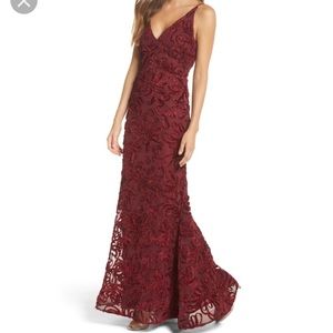 Xscape flocked velvet gown NWOT